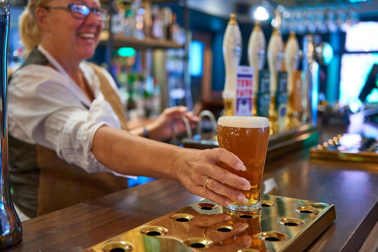The Red Lion Hawkshaw 호텔 베리 외부 사진